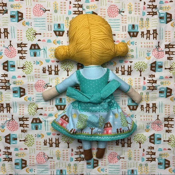 Goldilocks and the Three Bears handmade dolls with quilt and pillow - Picture 5 of 9